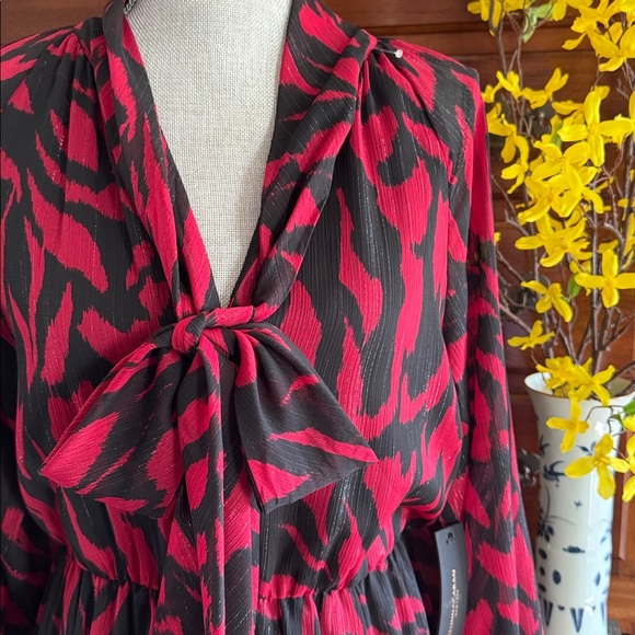 Donna Karan Dresses & Skirts - Donna Karan Women’s Chiffon Shirt Midi Red Multi Print Dress Size 12 NWT